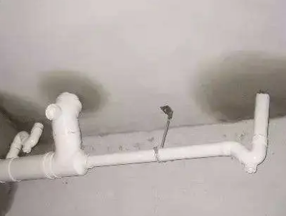 乌审卫生间测漏水的几种情景